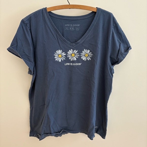 Life Is Good V-Neck Flower Tee - Picture 1 of 7